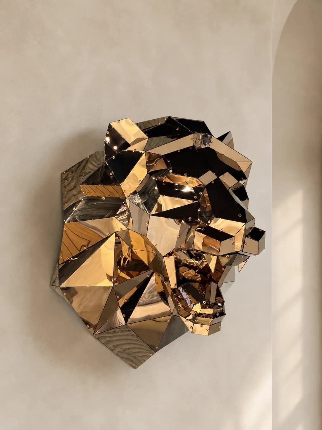 Aslan Kafası Gold Galvaniz Heykel